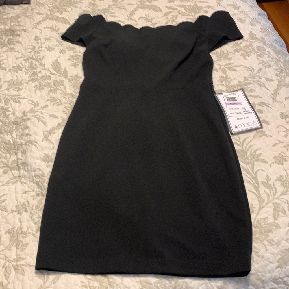 Juniors Black Dress